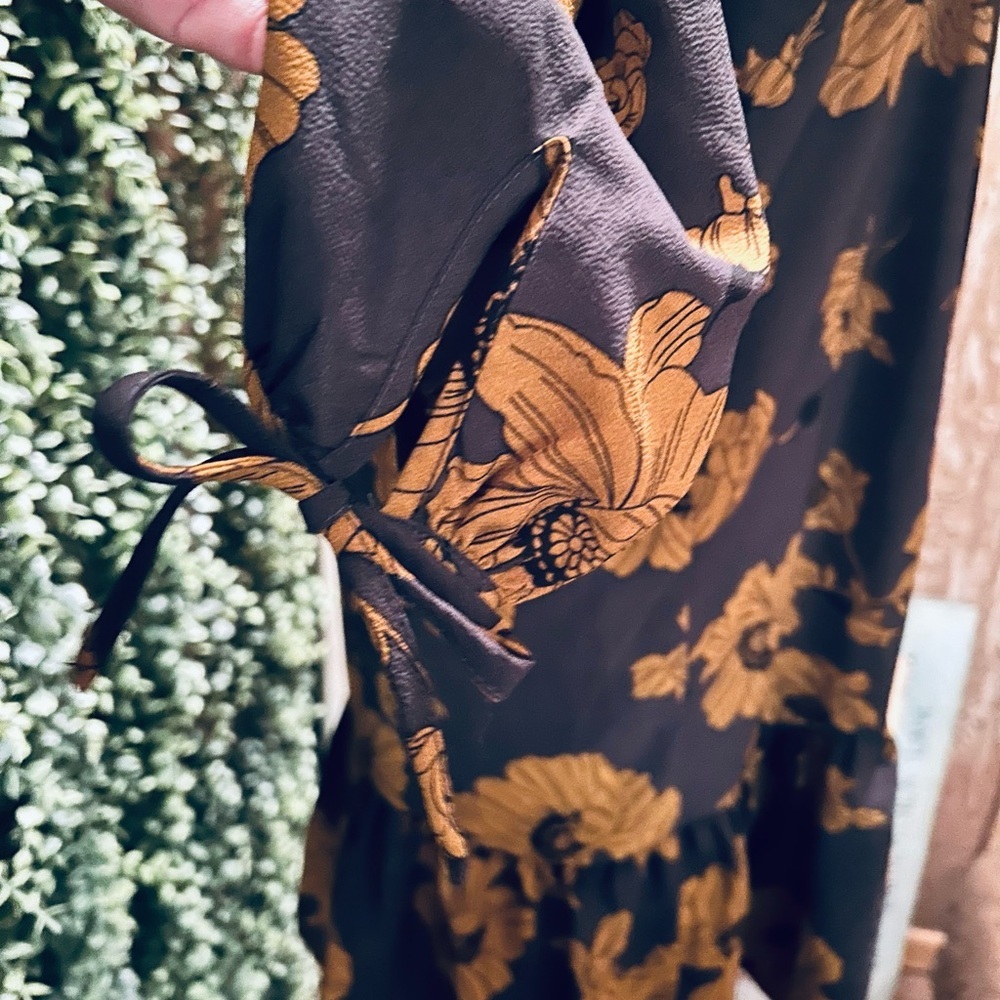 Floral Charcoal Gray and Gold Dress - Picture 2 of 3